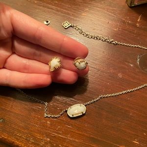 Kendra Scott White Mother of Pearl necklace